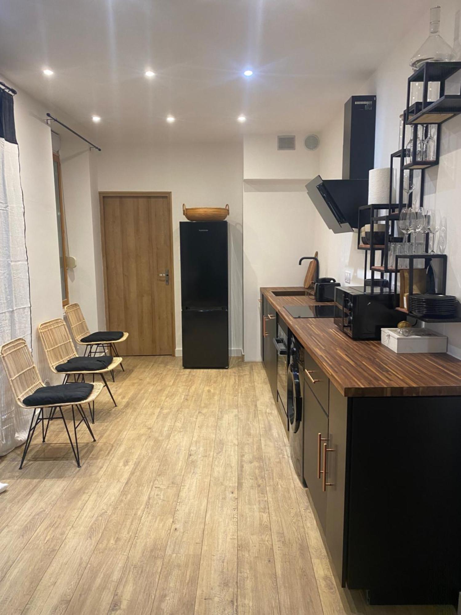 Bel Appartement En Plein Coeur De 卡庞特拉 外观 照片